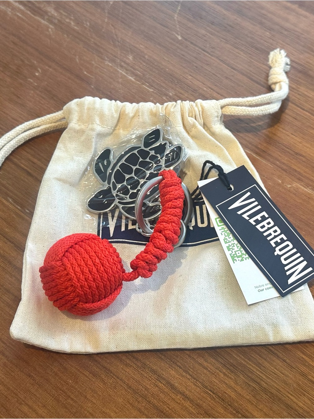Vilebrequin Red Turtle Keyring - Picture 3 of 5
